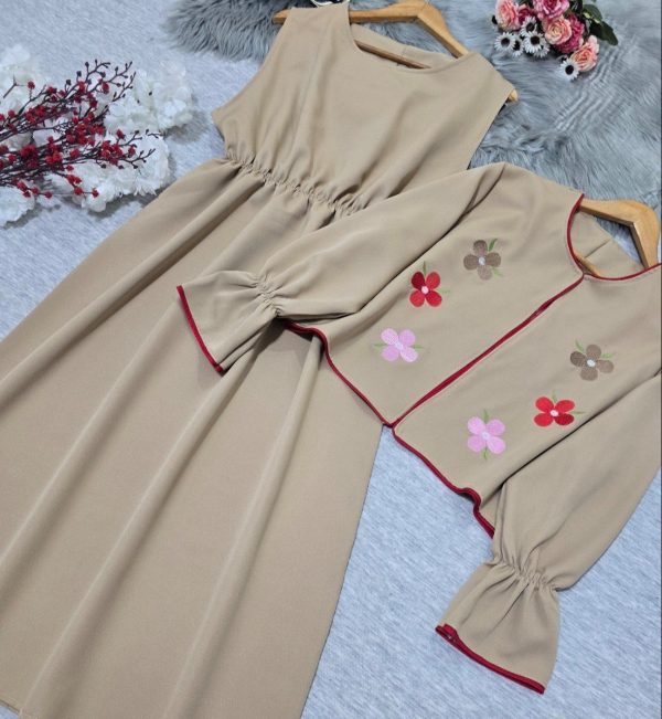کت سارافن زنانه و دخترانه گلدوزی شده مدل نیایش44178 - Image 3