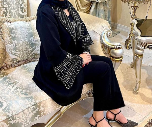 مانتو شلوار زنانه مجلسی و شیک ورساچ 437023 - Image 2
