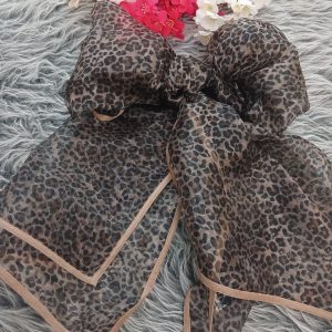 شال زنانه و دخترانه شیشه ای پلنگی ترند 88948