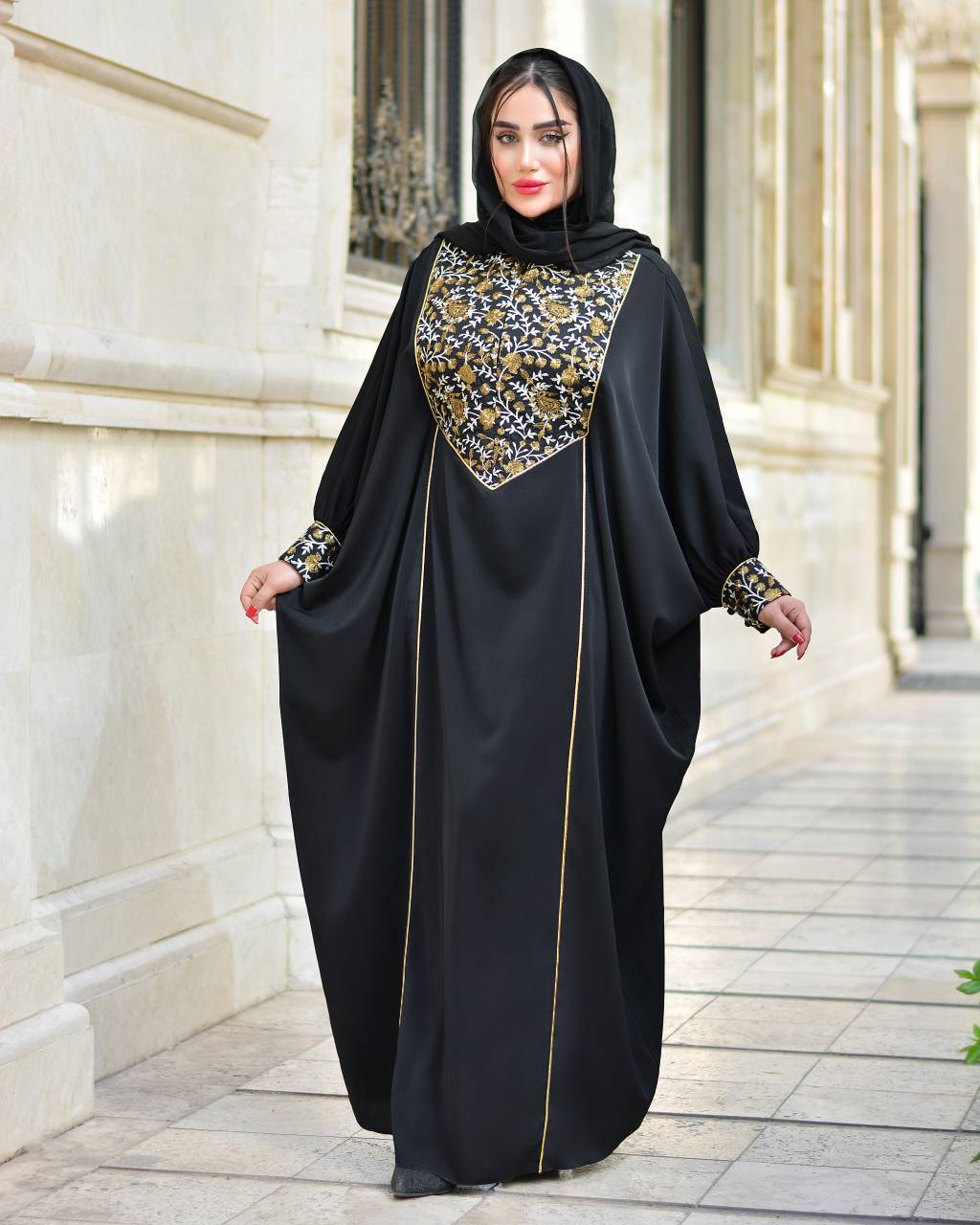 مانتو عبایی زنانه بلند کرپ سوزن دوزی شده g4059